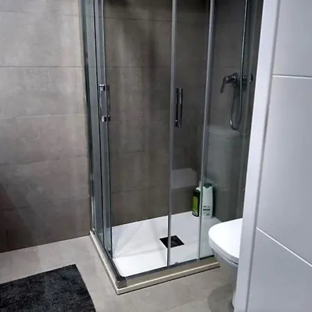 Apartamento Totalmente Reformado En 1ª Linea