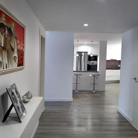 Apartamento Totalmente Reformado En 1ª Linea *